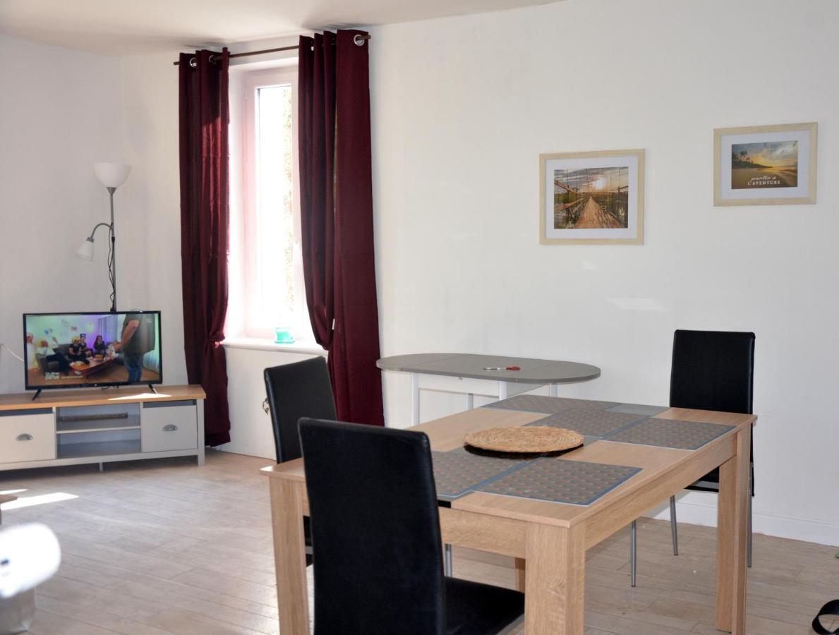 Au Bord De L'Eau Appartement 50 M2 Chambon-sur-Voueize Exteriér fotografie